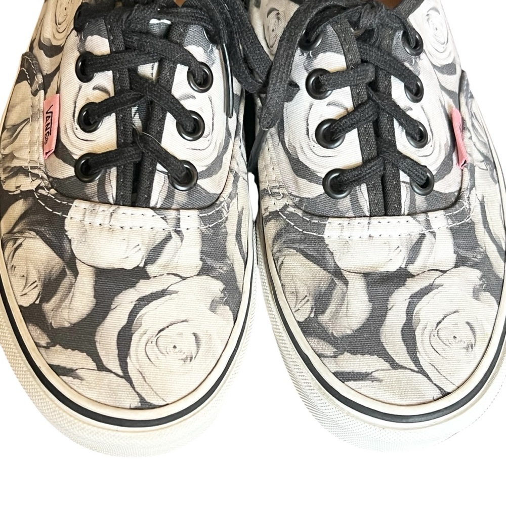 VANS Authentic Digi Roses Lace-Up Shoes. Size 6.5 - Picture 5 of 13
